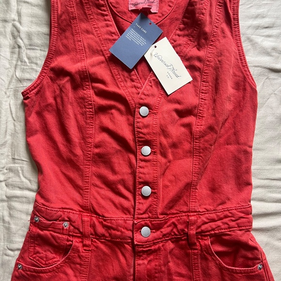 Universal Thread- Women’s Cropped Sleeveless Denim Jumpsuit Red Size 2 - Picture 4 of 11